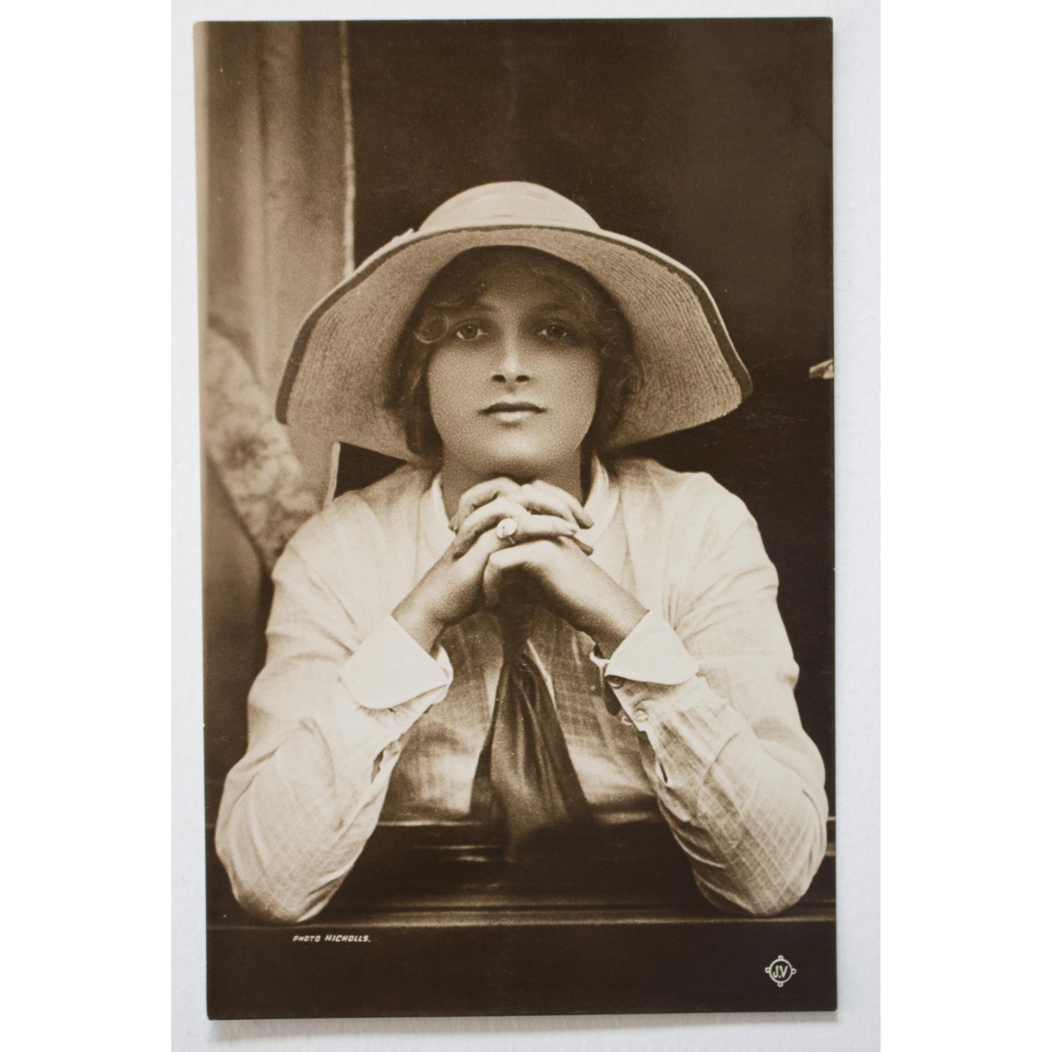 Valentine's Series Real Photograph Postcard 'Gladys Cooper'