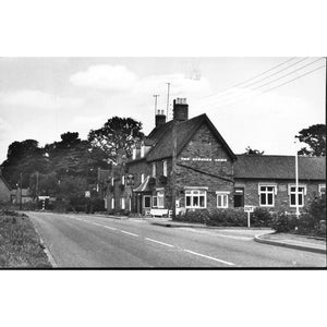 Postcard 'The Spencer Arms, Chapel Brampton'