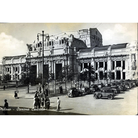 Real Photograph Postcard 'Milano - Stazione Centrale'