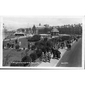 Real Photograph Postcard 'Putting Green, West End, Morecambe'