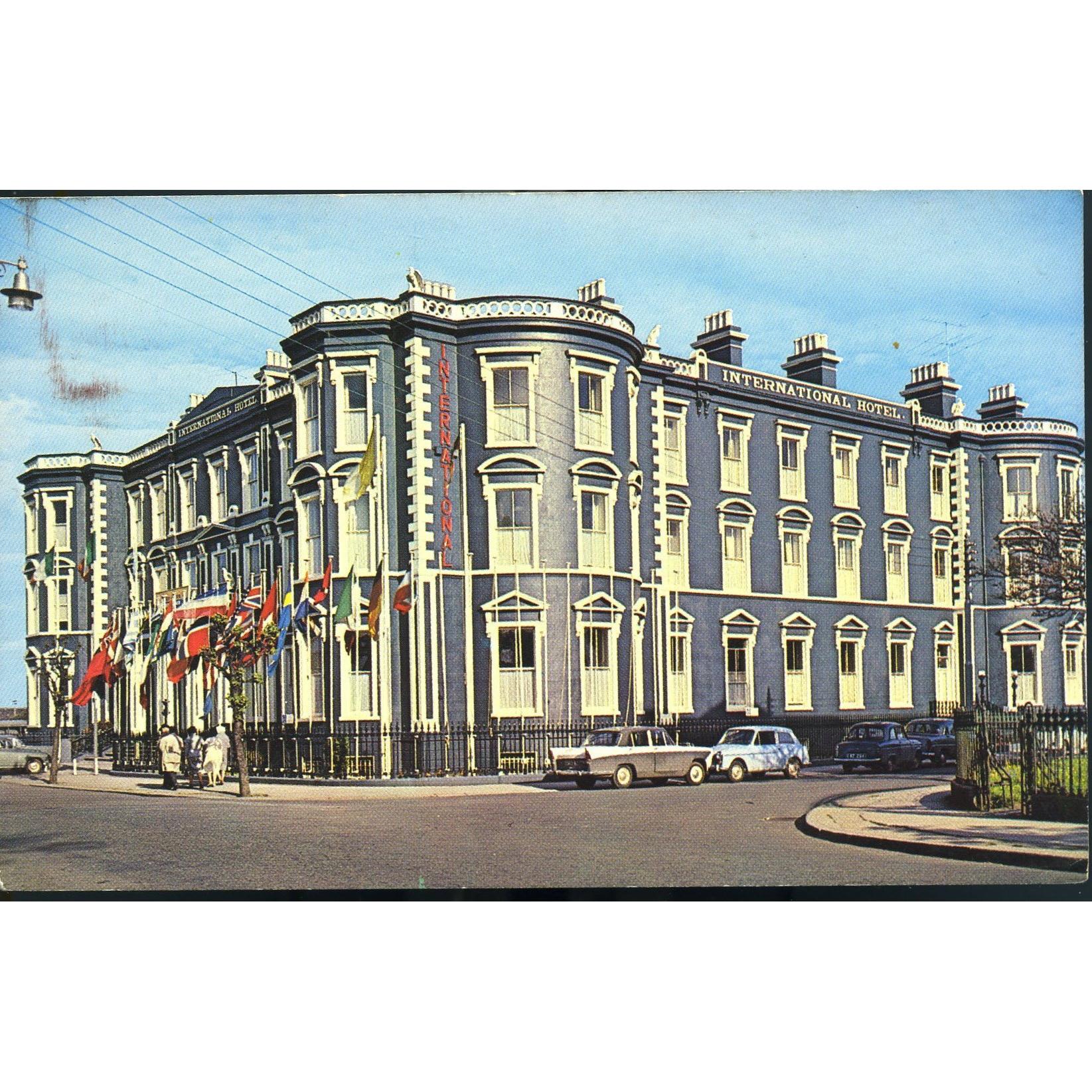 Avon Sales Ltd. Postcard 'The International Hotel, Bray'