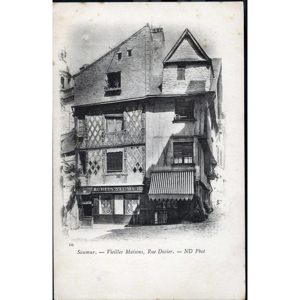 N.D. Phot. Vignette Postcard  'Saumur - Vieilles Maisons, Rue Dacier'