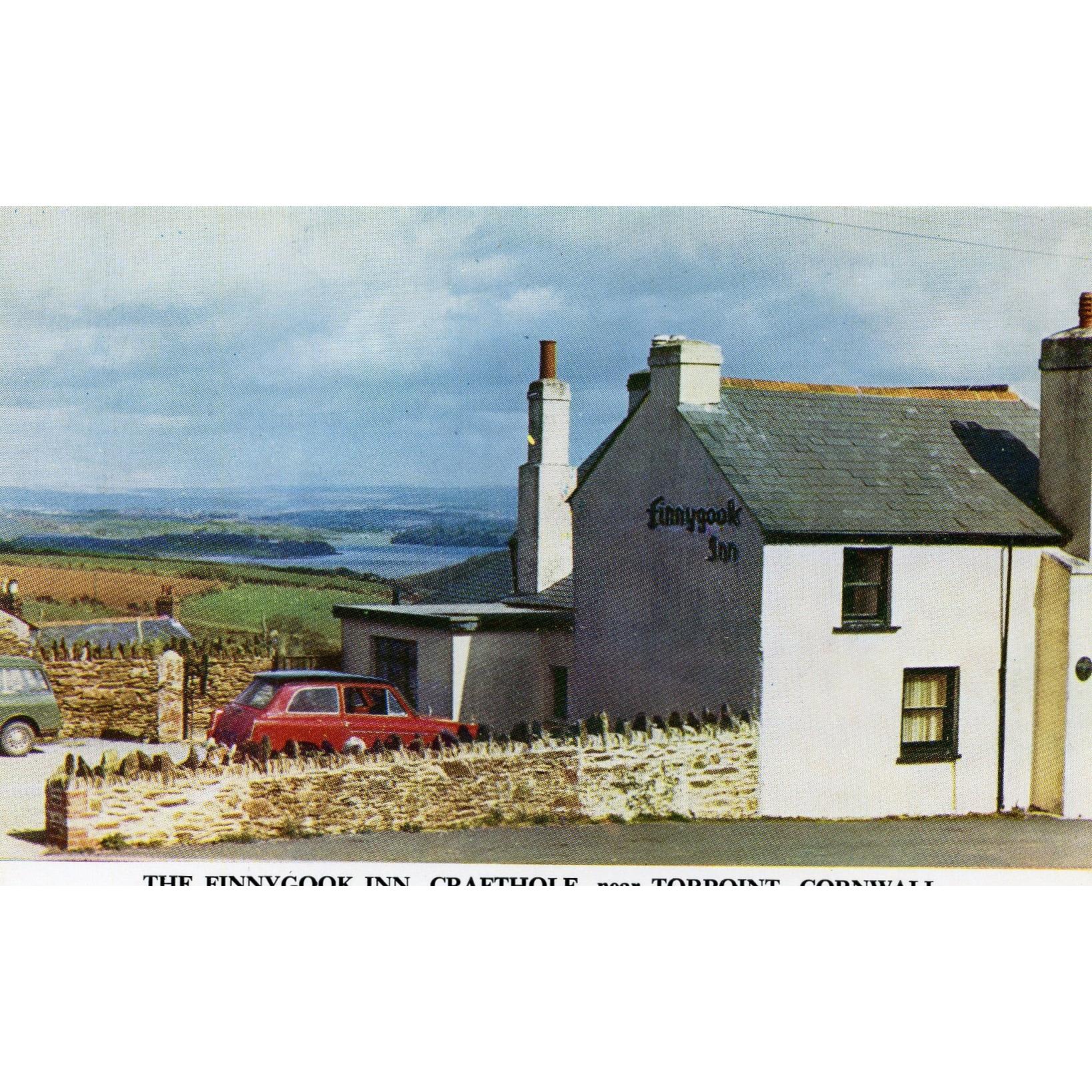 Colour Postcard 'The Finnygook Inn, Crafthole, near Torpoint, Cornwall'