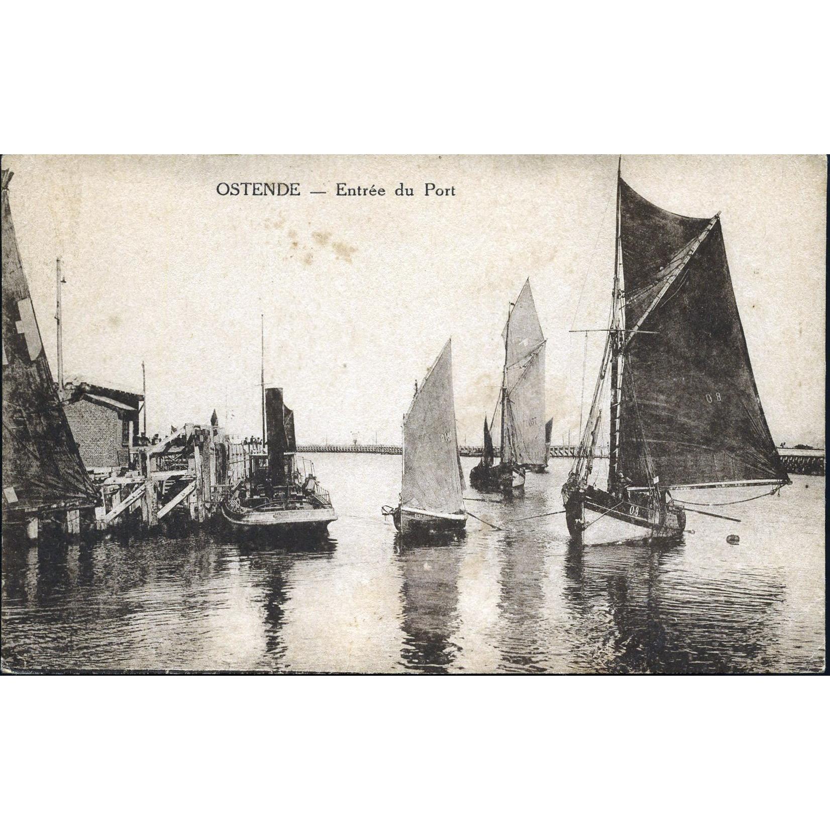 Postcard 'Ostende - Entree du Port'