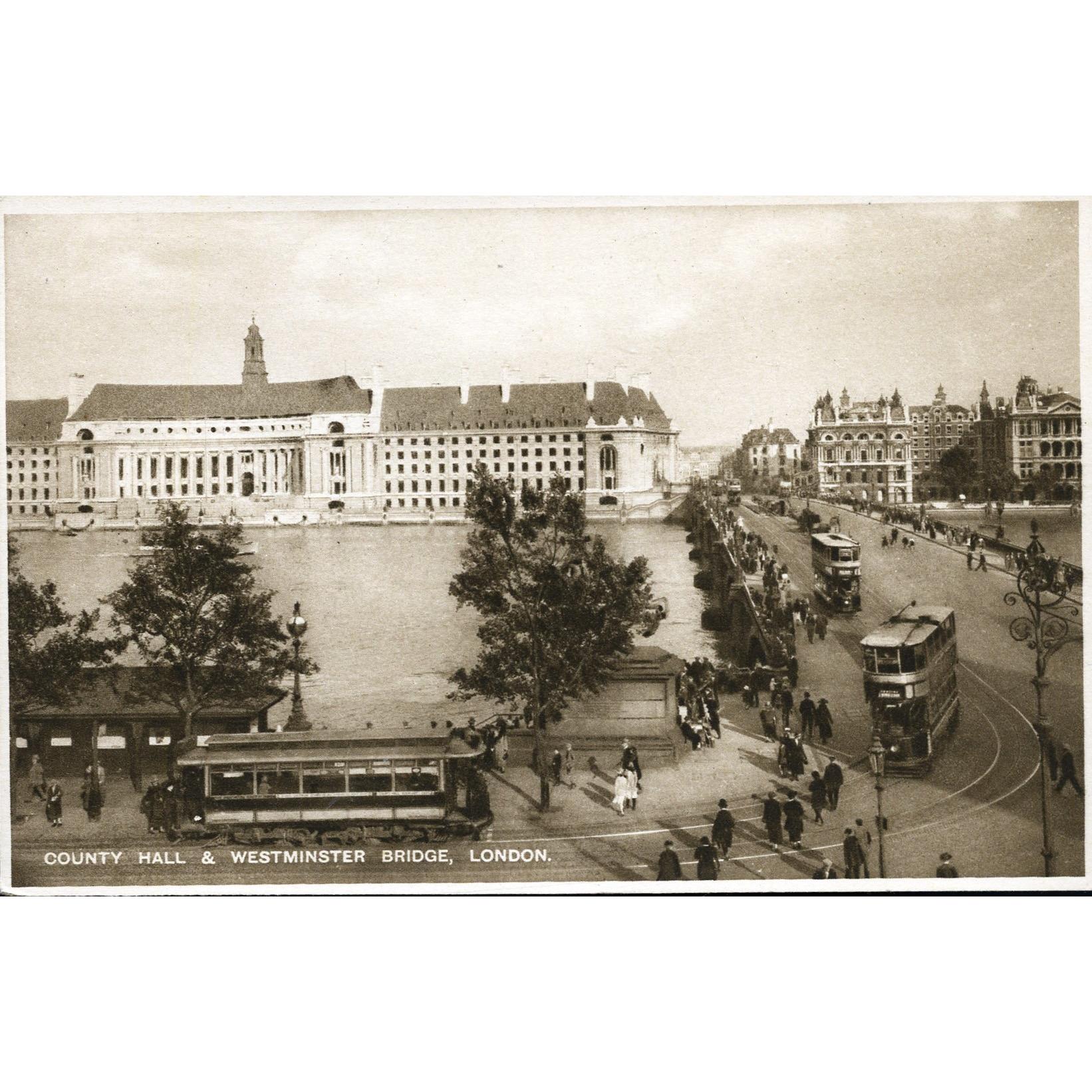 Postcard 'County Hall & Westminster Bridge, London'