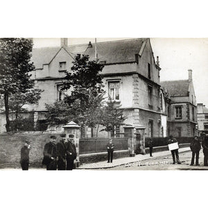 Photographic Postcard 'The Sailors' Home, Cardiff'